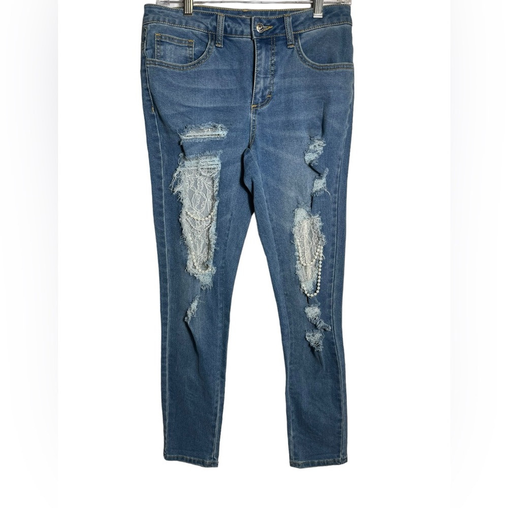 Venus jeans size 6 blue skinny jeans with beads and lace embellishments 💙💙